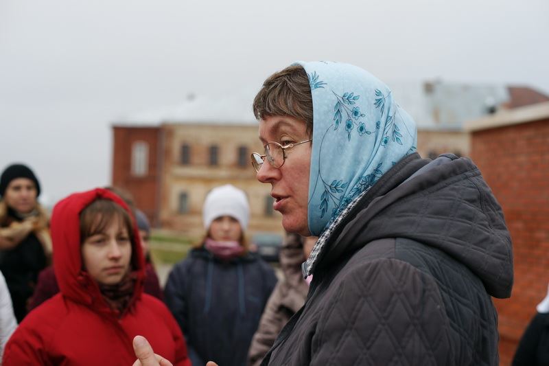После обеда нас ждет экскурсия, посвященная необыкновенной истории создания монастыря