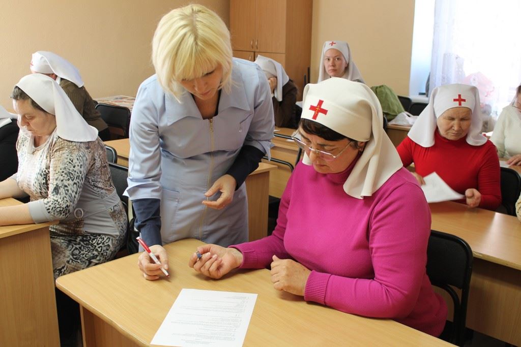 На экзамене в областном медицинском колледже