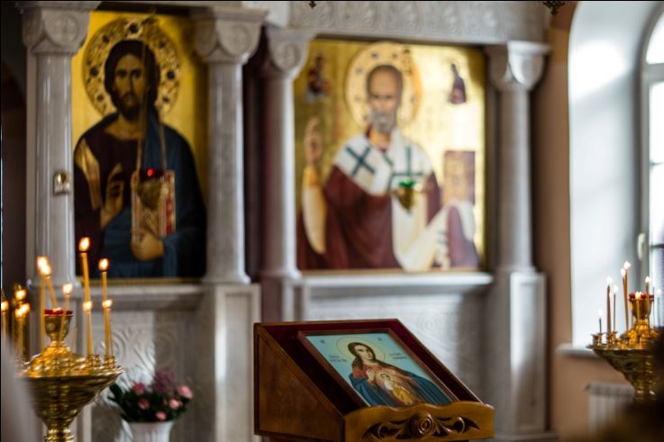 Икона Божией Матери «В родах Помощница»