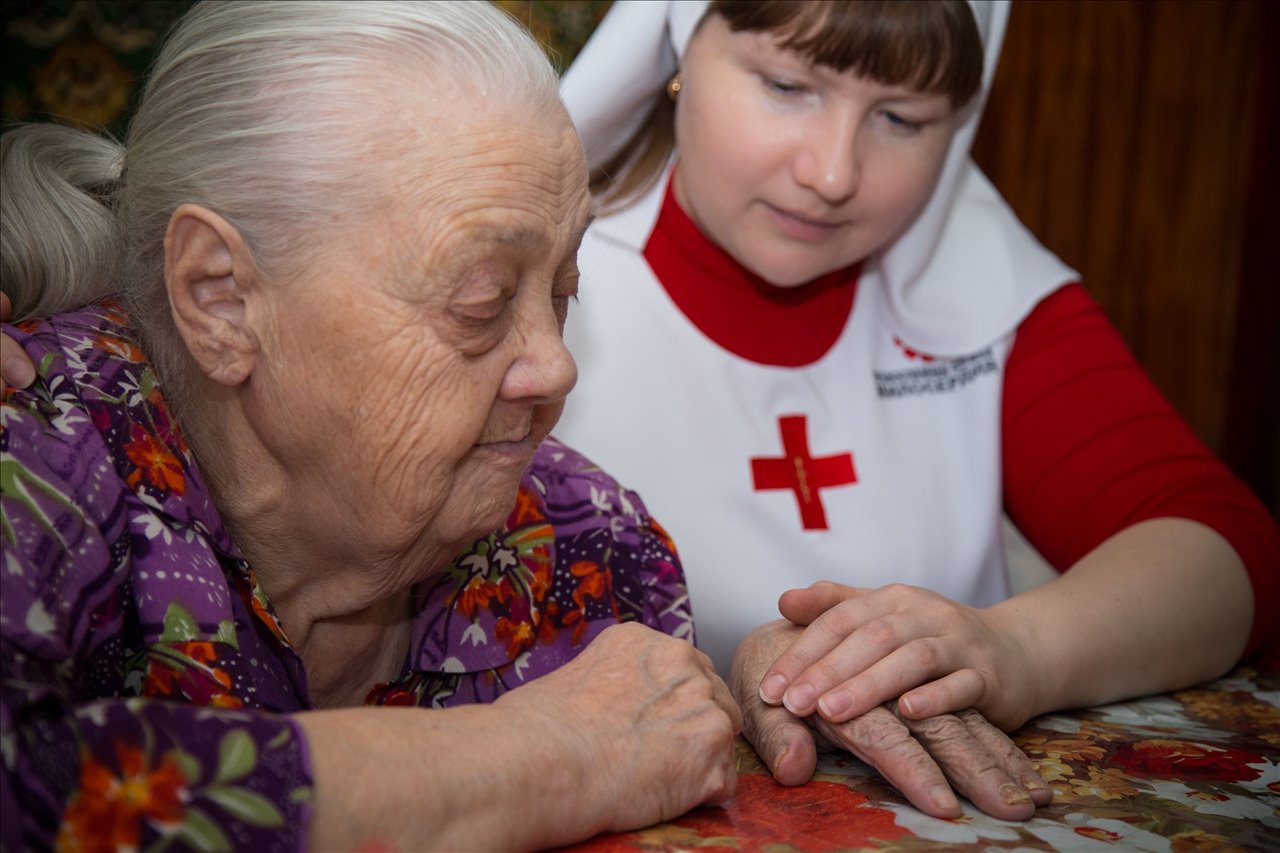 Они приходят к тем, кто оказался в одиночестве со своей болезнью...