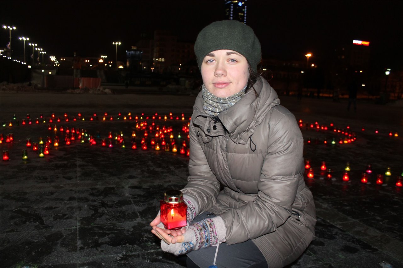 Ждем вас , чтобы на несколько минут остановить суету нашей жизни и поставить зажженную лампадку, символизирующую свет жизни наших последующих поколений