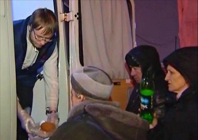 Они – люди. Они хотят есть, чтобы жить. И это главное