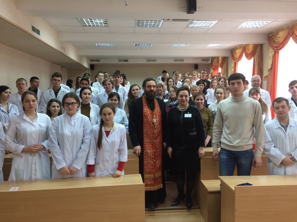 Поздравление в Областном медицинском колледже