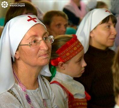 Сестры милосердия, помогающие психически больным взрослым и детям