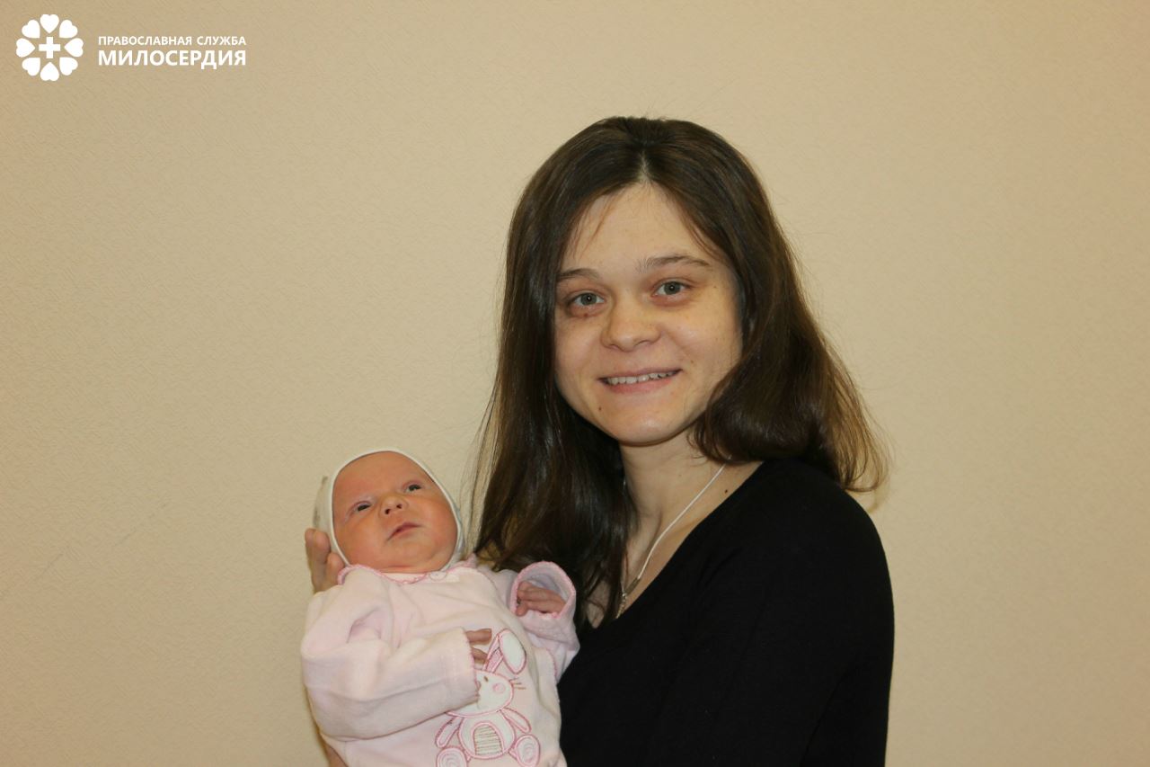 Иногда нужно встретить молодую маму из роддома