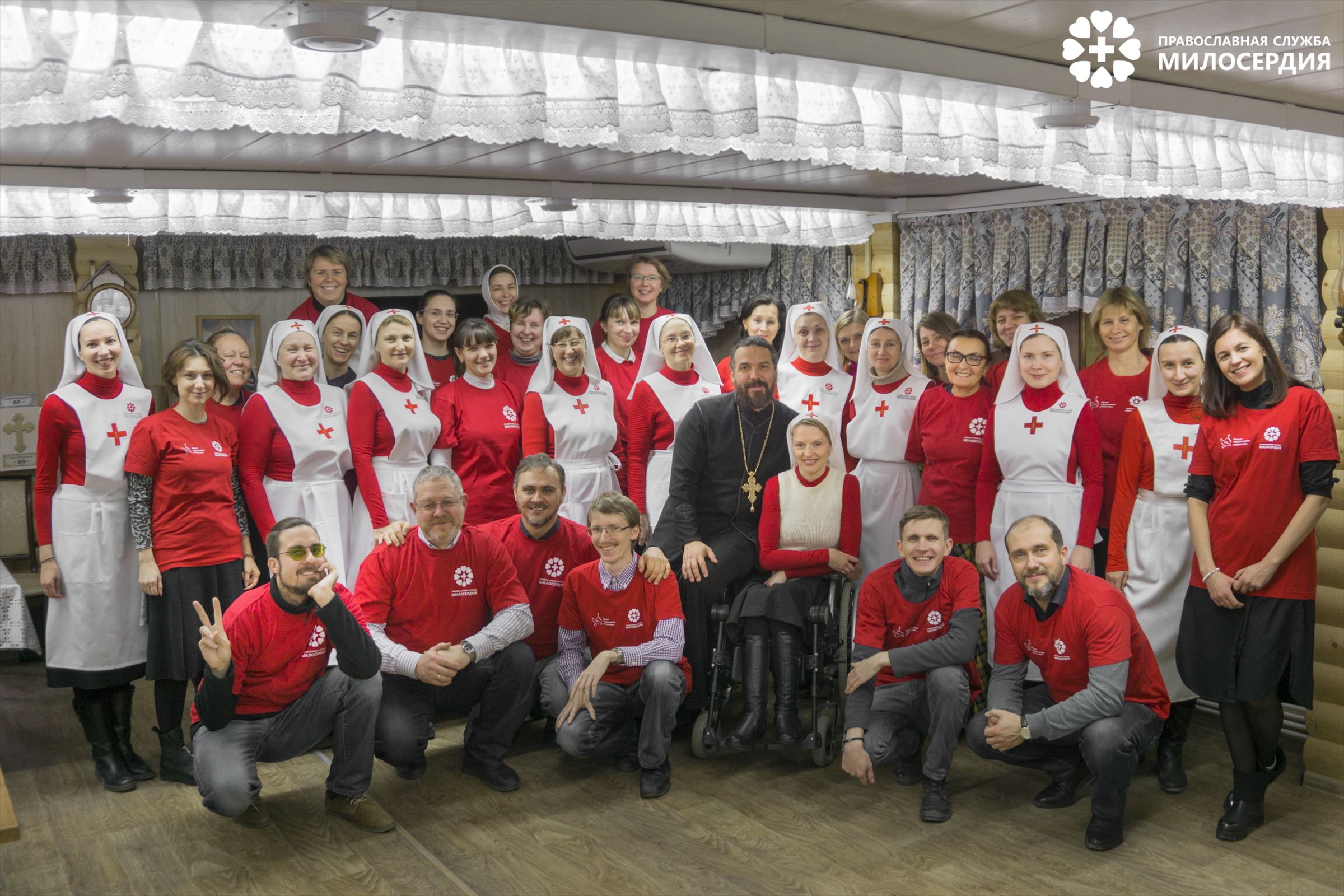 Команда пасхального настроения