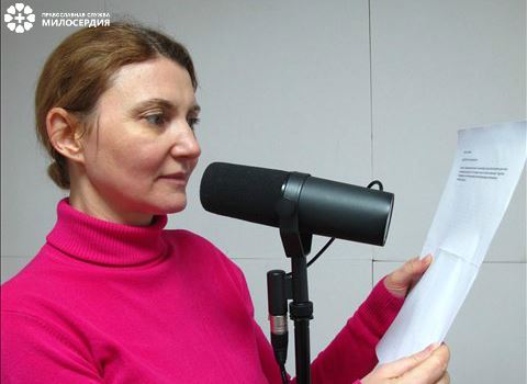 Галина Людина на записи в студии