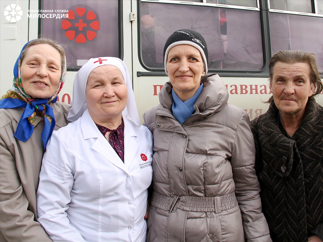 Лариса Николаевна Грехова с подопечными