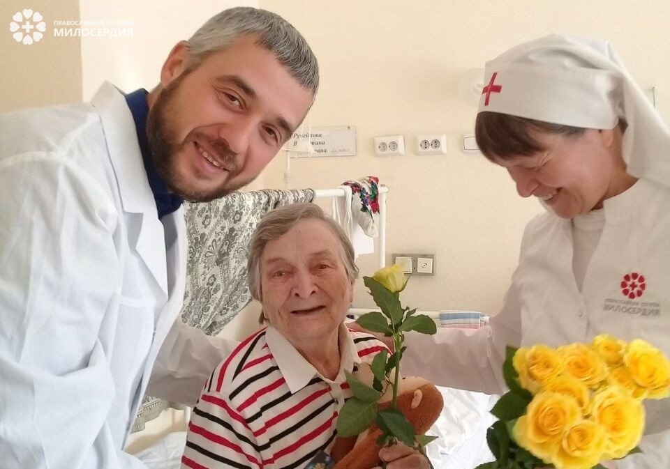 Поздравление с Днем пожилого человека в госпитале ветеранов войн, 2017 год