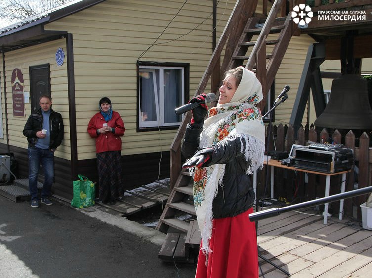 Исполнительница народных песен Анастасия Крищик
