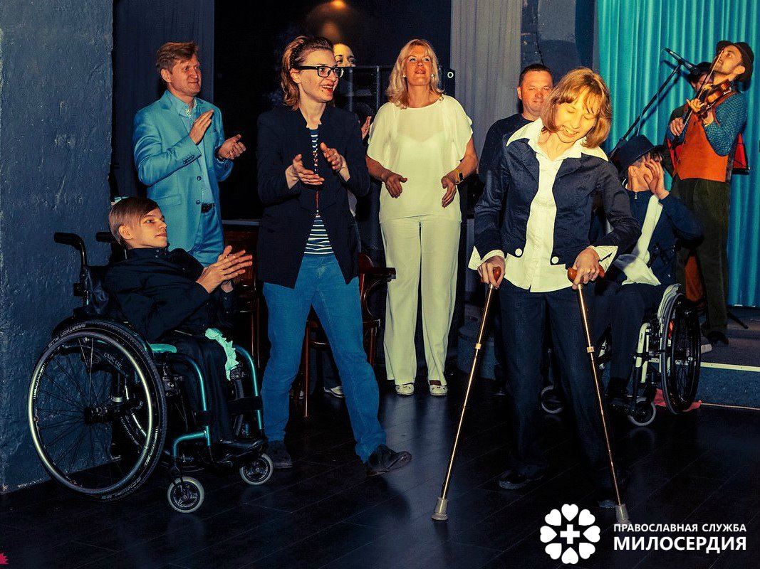 Жить счастливо - задача каждого человека