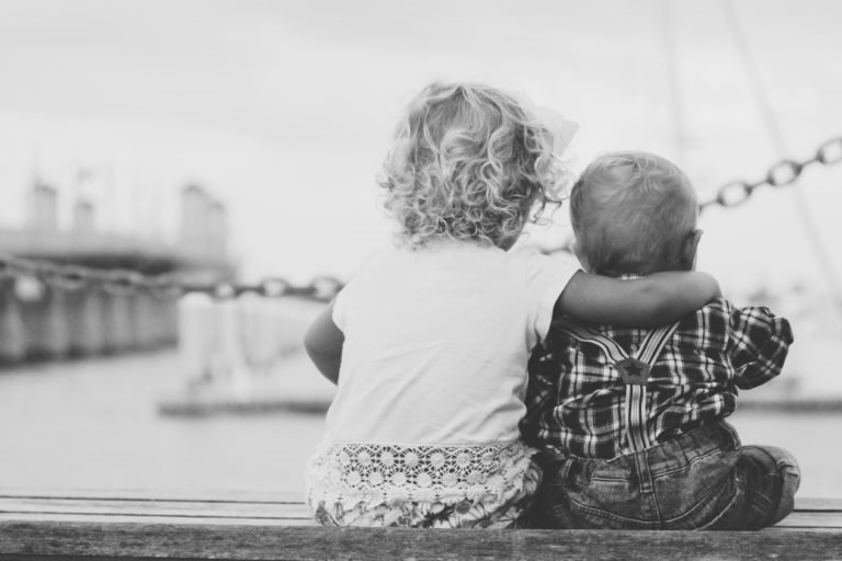 Фото Joshua Clay on Unsplash