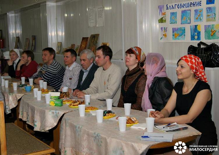 Одно из первых собраний добровольцев