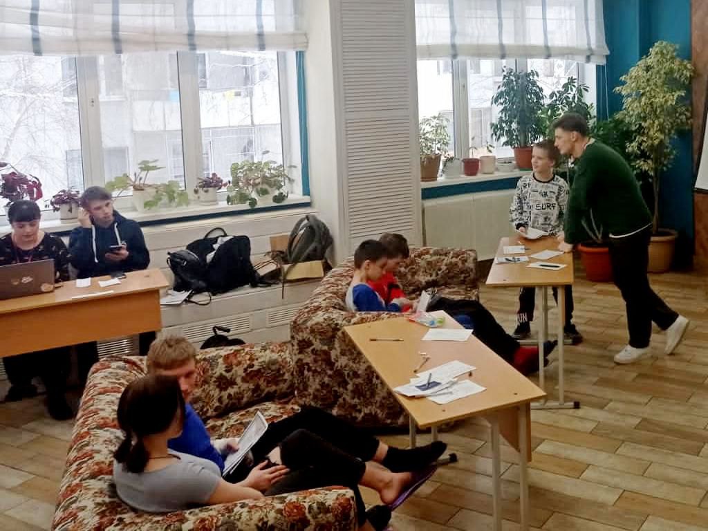 Наставники и подопечные на мини-курсе по финансовой грамотности